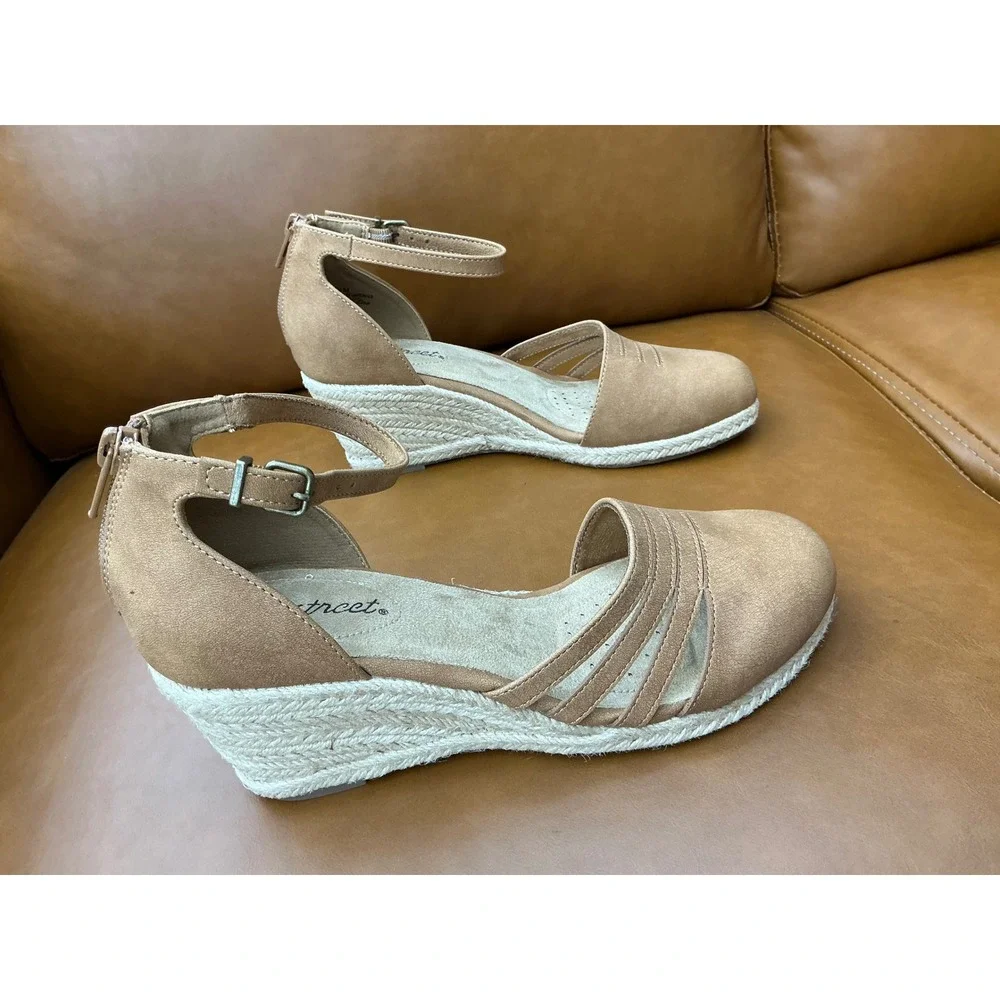 Easy Street Daytona Wedge Sandals Womens 6.5 Tan Espadrille 31-5074